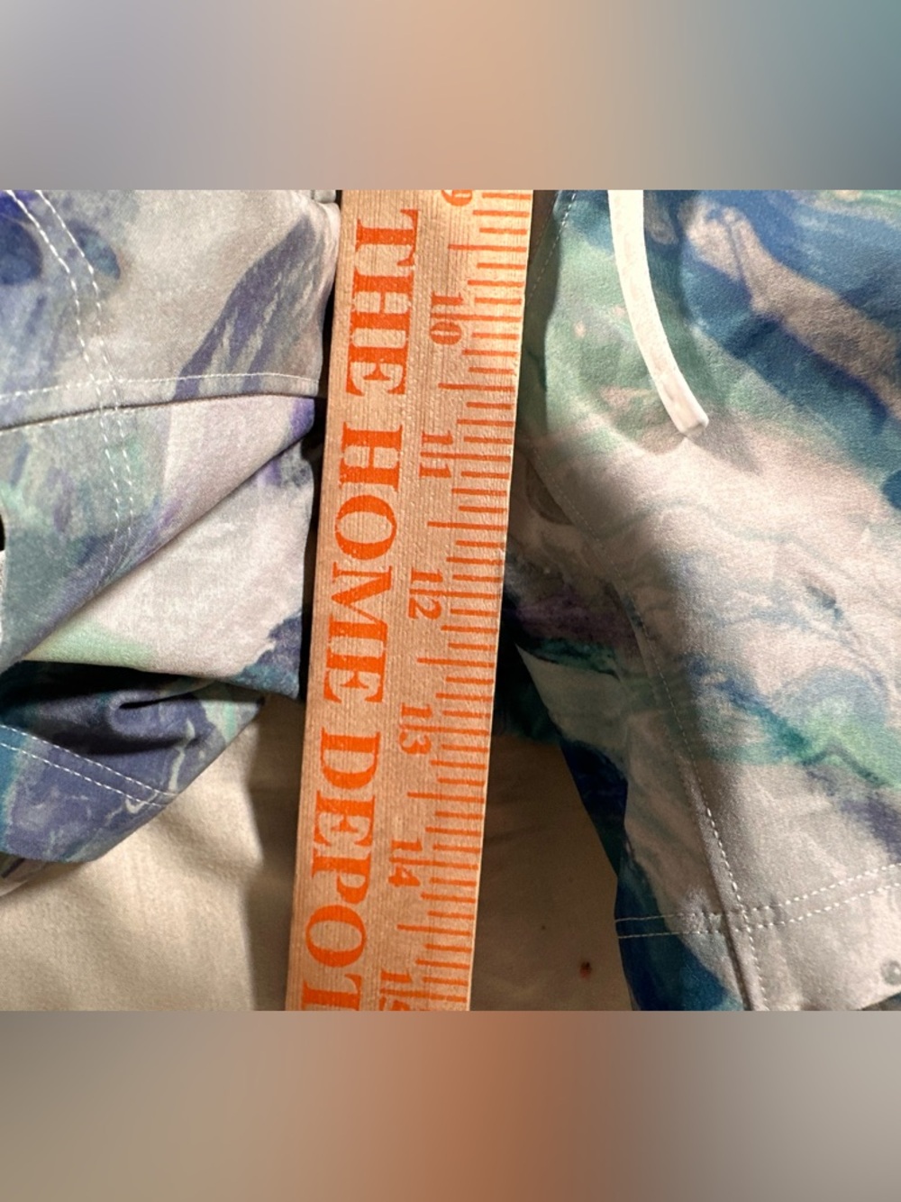 Lululemon Athletica Men’s Swimming Trunks Paint Swirl Small 5” Pre Owned - Picture 7 of 15